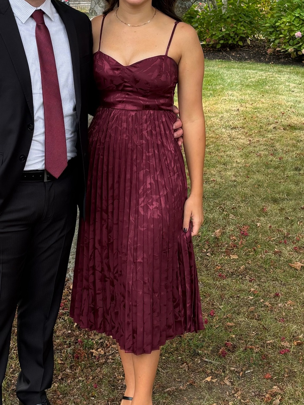 Lulu's Burgundy Pleated Spaghetti-Strap Midi Dress